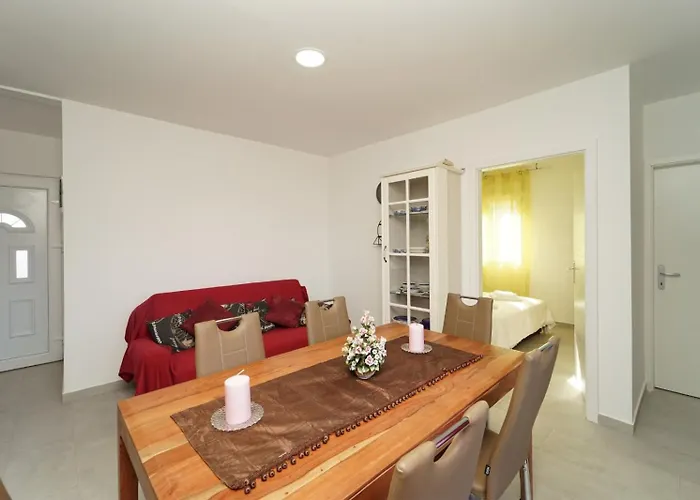 Svema וולה לוקה